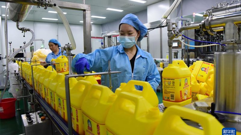亚敏胶粘剂：揭秘其独特优势与应用领域**