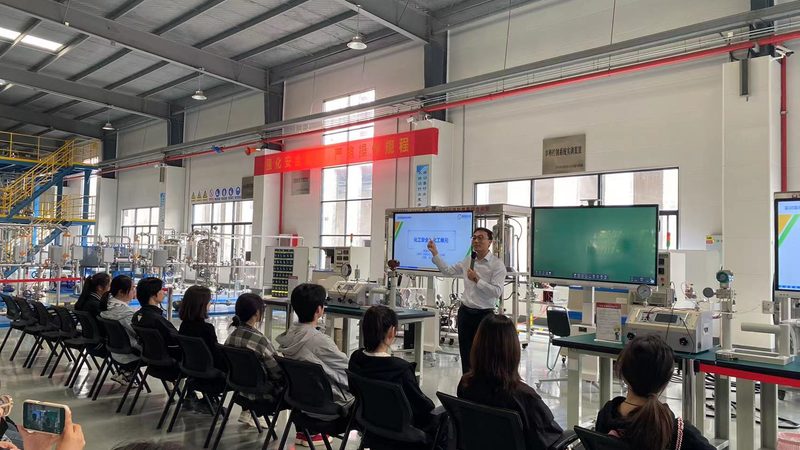 无机化工原料批发市场报价解析：如何洞察市场脉动**